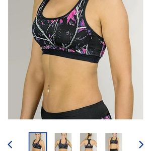 2 muddy girl sports bras (will.sell seperately)